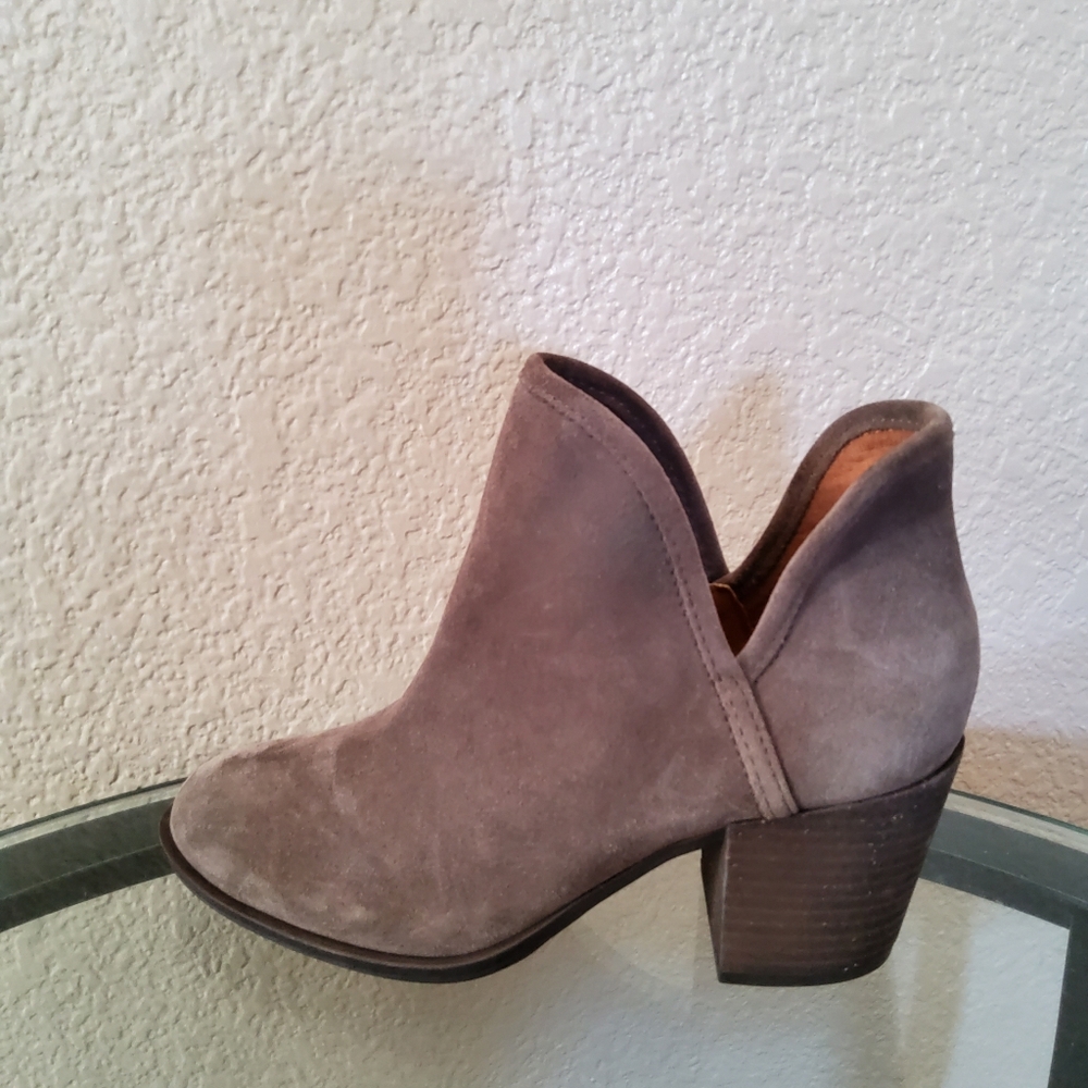 Lucky Brand Suede Ankle Boots Booties Brown Size 7 NWOB